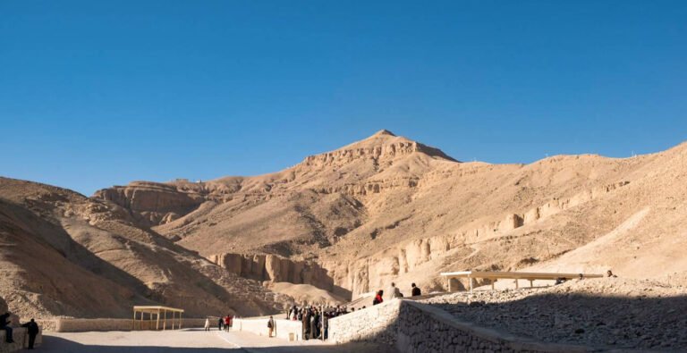 valley-of-the-kings-nile-river-tourist-attraction Valley of the Kings along the Nile River, a famous ancient Egyptian tourist attraction.